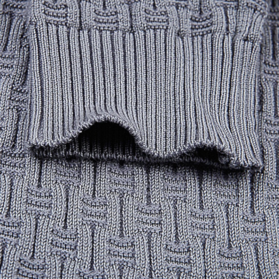 Pollogie™ Diamond V-Neck Pullover