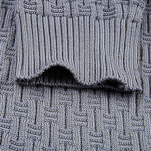 Pollogie™ Diamond V-Neck Pullover