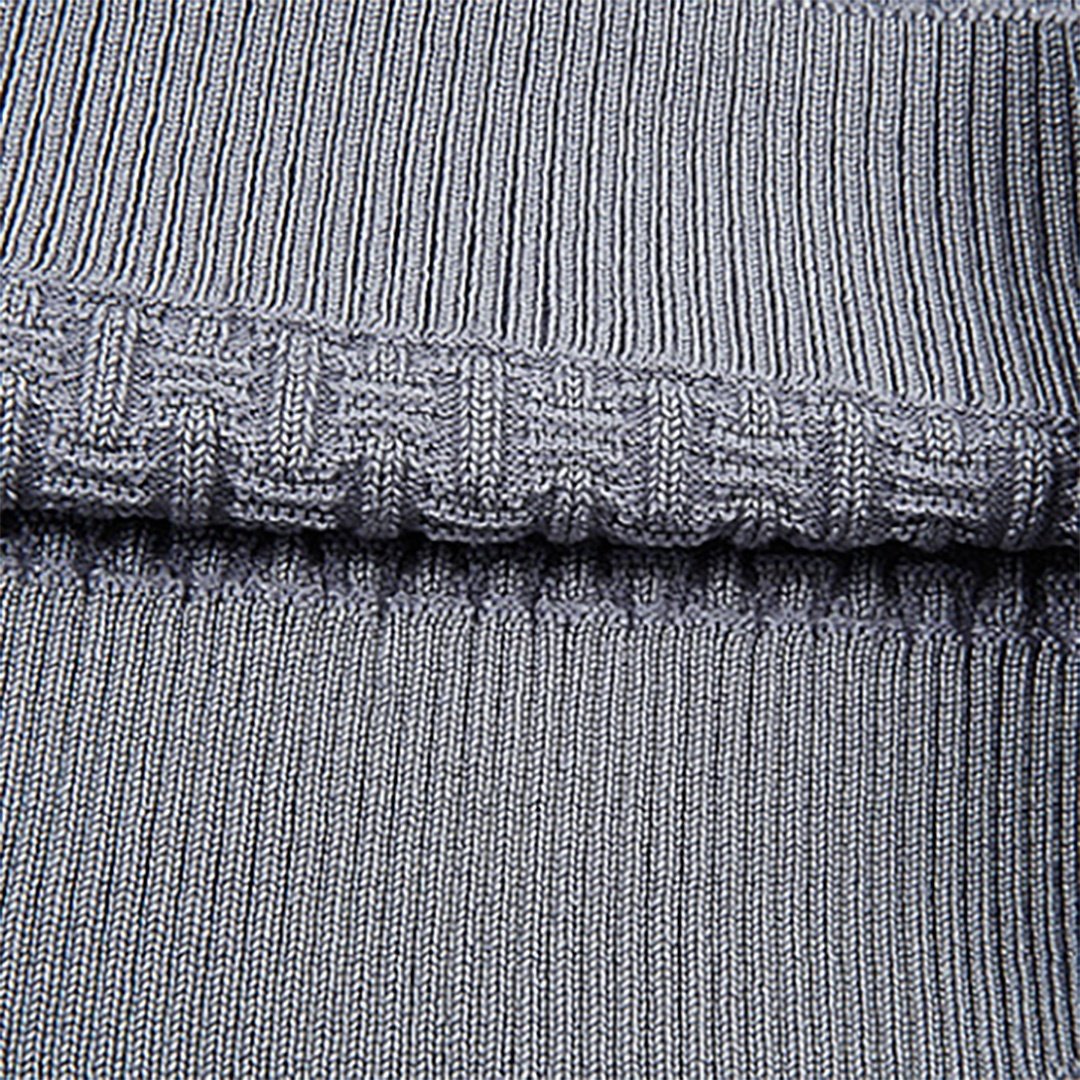 Pollogie™ Diamond V-Neck Pullover